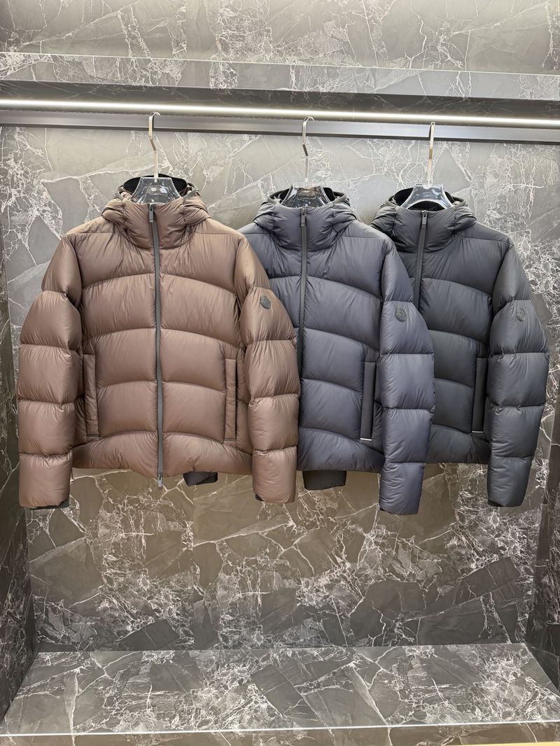 몽클레르 로고 패치 후드 다운 재킷 - 메종마르지엘라 패딩 레플 참고 이미지